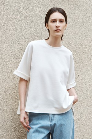 볼류밍 플레어 반팔티