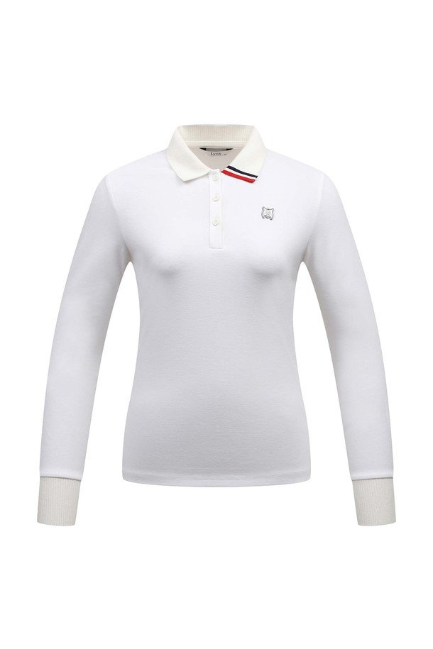 25FW 여성 카라 포인트 니트에리 티셔츠 L21E3TO251_WH는 여성 골프룩을 위한 스포티 & 미니멀 스타일의 니트 티셔츠입니다. 가을, 겨울 시즌에 적합하며, 레귤러 핏과 긴 소매 기장으로 디자인되었습니다. 화이트 컬러의 무지 디자인에 카라 포인트 디테일이 돋보이는 제품입니다. 니트 소재로 제작되어 부드러운 촉감을 선사합니다.
