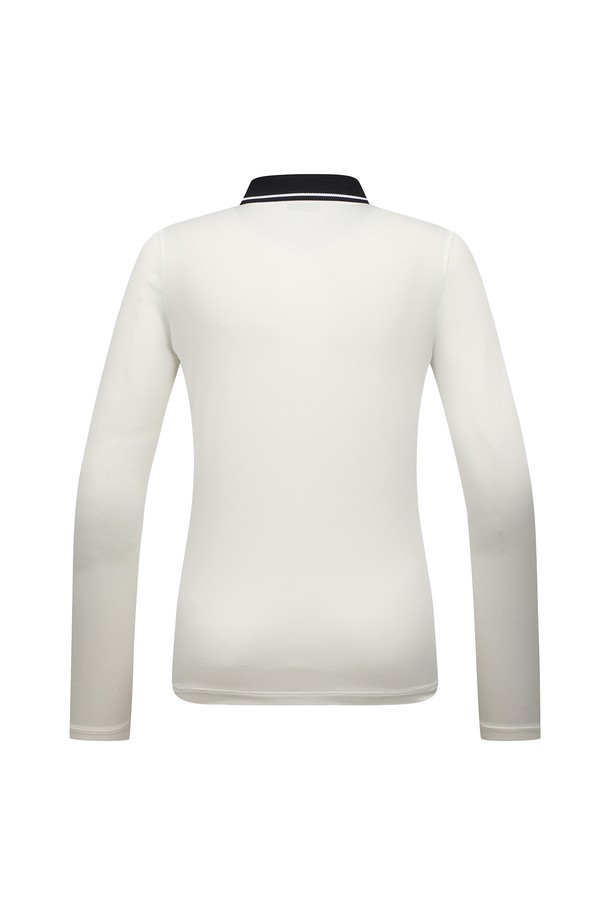 **[베이직라인] 여성 BASIC 폴로 티셔츠**는 부드러운 폴리에스테르와 신축성 있는 폴리우레탄 혼방 소재로 제작되어 편안한 착용감을 선사합니다. 봄, 여름, 가을 시즌에 적합하며, 레귤러 핏과 중간 두께감으로 다양한 스타일 연출이 가능합니다. 베이직한 디자인에 화이트 컬러, 폴로넥, 긴소매, 무지 패턴으로 깔끔함을 더했으며, 콘트라스트 디테일로 포인트를 주었습니다. 골프룩, 미니멀, 캐주얼 스타일을 즐기는 여성에게 추천하며, 스트레치 기능으로 활동성을 높였습니다.
