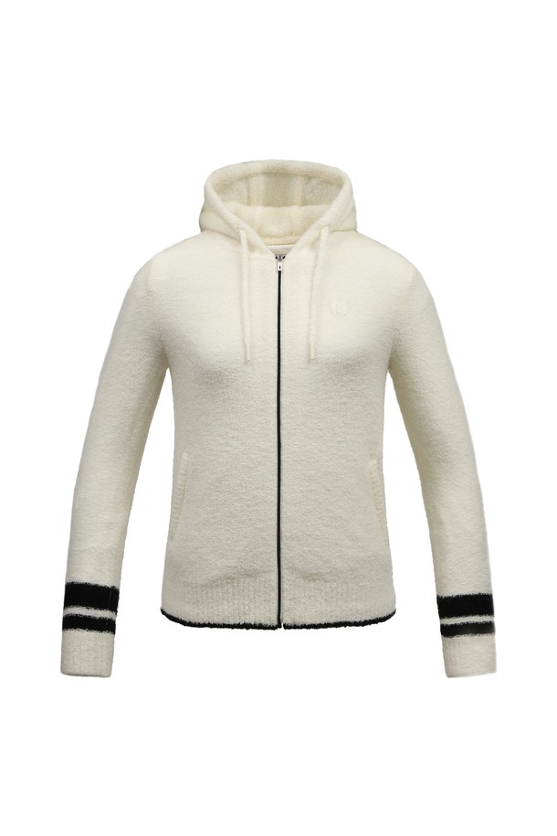 [25FW] 여성 방풍 후드 가디건 L21E4SD358_WH는 골프룩 연출에 적합한 여성용 방풍 후드 가디건입니다. 화이트 컬러의 무지 디자인으로, 스포티하고 미니멀한 스타일을 연출합니다. 두꺼운 두께감과 부드러운 촉감의 소재로 가을, 겨울 시즌에 따뜻하게 착용할 수 있습니다. 아크릴, 울, 나일론, 폴리에스테르 혼방 소재로 제작되었으며, 집업 방식에 레귤러 핏으로 편안한 착용감을 제공합니다. 미니 후드와 안감 디테일이 적용되어 방풍 기능을 갖춘 긴 소매 가디건입니다.
