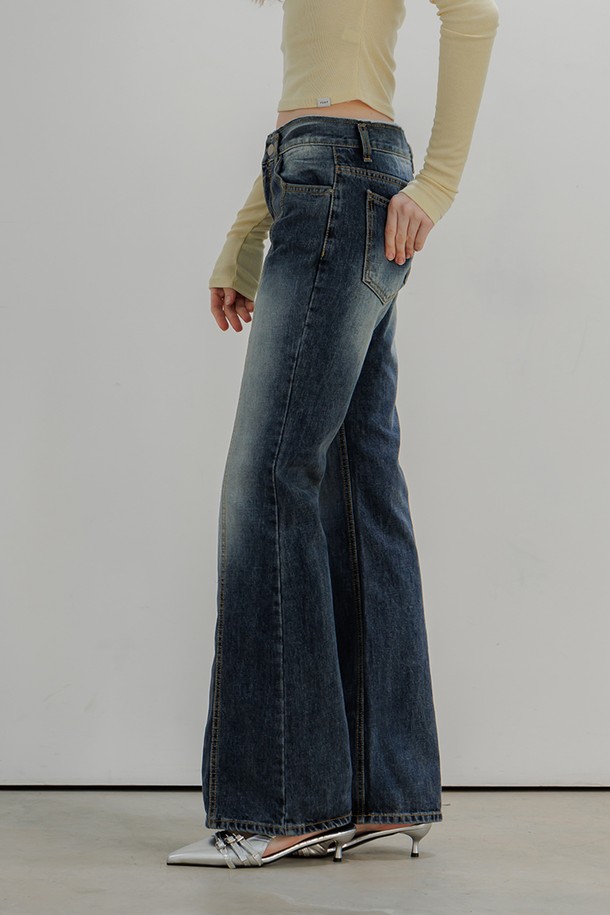 PANDORAFIT - 데님 - [BOOTSCUT] Cut-Off Low Rise Jeans