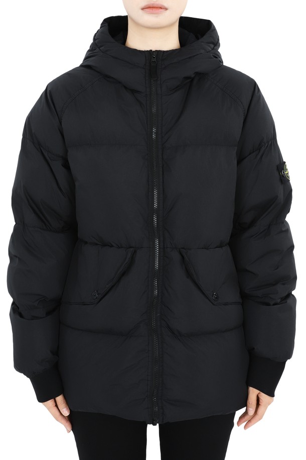 STONE ISLAND - 패딩 - 스톤 와펜 패치 다운 후드 패딩 자켓(블랙) 811640223 V0029 14A (성인착용가능)