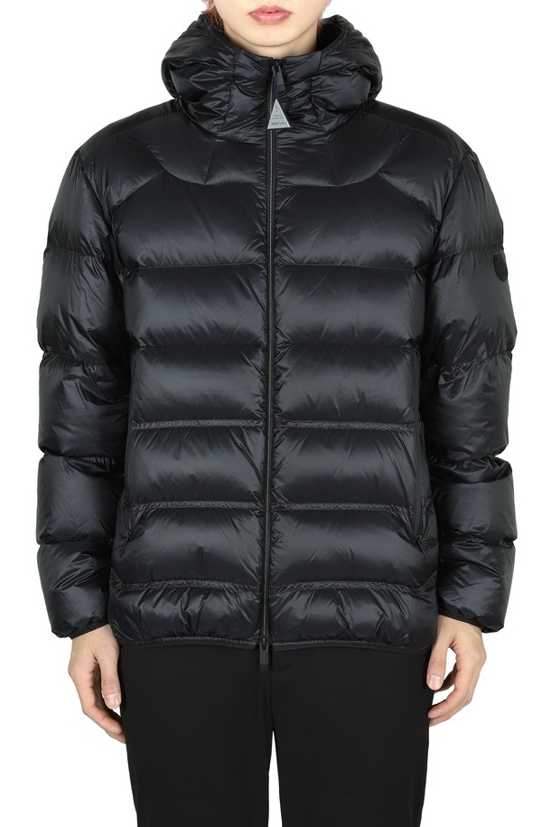 MONCLER - 다운/패딩 - 몽클레어 남성 VIANI 다운 패딩 자켓(블랙) 1A00196 5981Q 786