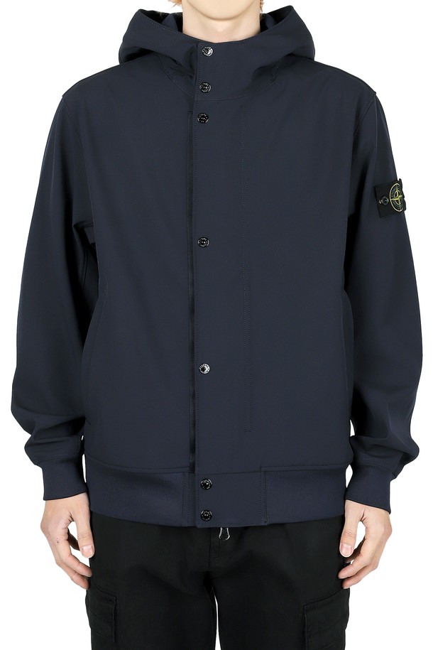 STONE ISLAND - 블루종/점퍼 - 스톤 남성 와펜 패치 라이트 소프트쉘 테크놀로지 자켓(네이비) K1S15 4100090S0A22 V0020