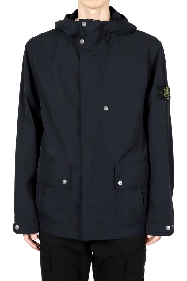 STONE ISLAND - 블루종/점퍼 - 스톤 남성 와펜 패치 마이크로 트윌 후드 자켓(네이비) K1S15 4100006S0026 V0020