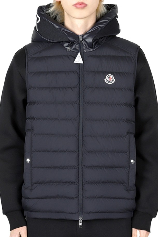 MONCLER - 베스트 - 몽클레어 남성 BOURGET 다운 패딩 조끼(네이비) 1A00151 597YW 778