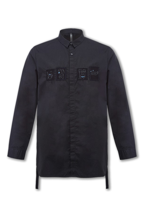 닥터퍼니스트 면 패치워크 셔츠 블랙 FJCMBC13A는 면 100% 소재로 제작되어 부드러운 촉감을 선사합니다. 차이나칼라와 레귤러핏, 긴소매 디자인이 특징이며, 봄, 가을에 입기 좋은 베이직 스타일의 셔츠입니다. 패치워크 패턴과 간결한 디자인으로 출근룩, 모임룩, 캐주얼, 클래식, 미니멀 등 다양한 스타일 연출에 활용할 수 있습니다.
