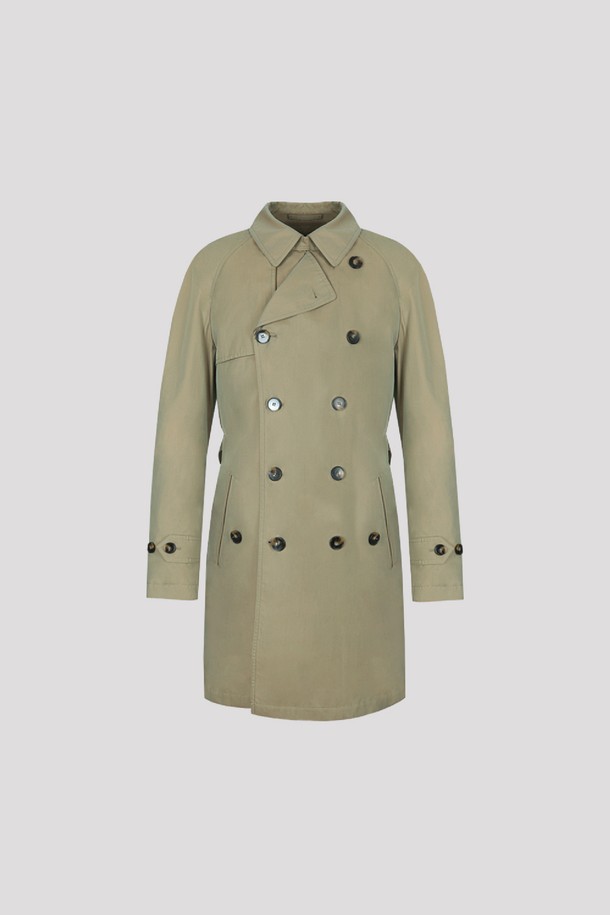 베이지 컬러의 면 외피 울캐시혼방 내피 패디드 더블 트렌치 코트 PMCBBT83A입니다. 봄, 가을에 착용하기 좋으며, 클래식한 스타일을 연출합니다. 면, 울, 캐시미어, 나일론, 폴리에스터 혼방 소재로 제작되었으며, 더블 버튼 여밈과 긴 소매 기장이 특징입니다. 패디드 내피로 보온성을 높였으며, 출근룩, 오피스룩, 데이트룩 등 다양한 TPO에 활용 가능합니다. 미니멀, 시크한 스타일을 선호하는 분들께 추천합니다.
