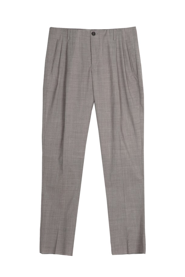 울 투턱 팬츠 라이트베이지체크 PNBCBP81A는 가을과 겨울에 착용하기 좋은 남성용 울 팬츠입니다. 라이트베이지 색상의 체크 패턴이 클래식한 분위기를 연출하며, 레귤러핏으로 편안하게 착용할 수 있습니다. 두꺼운 두께감의 울 소재로 제작되어 보온성이 뛰어나며, 레이온 안감이 부드러운 착용감을 선사합니다. 투턱 디자인으로 활동성을 더했으며, 46, 48, 50, 52 사이즈로 제공되어 폭넓은 선택이 가능합니다. 오피스룩, 비즈니스 캐주얼, 겨울 데일리룩 등 다양한 TPO에 활용할 수 있는 클래식하고 미니멀한 스타일의 팬츠입니다.
