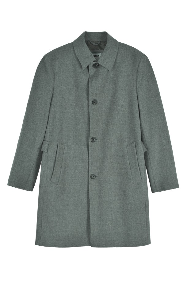 간절기 벨티드 맥코트 멜란지그레이 RNKMBH04A는 클래식한 스타일의 맥코트로, 출근룩, 오피스룩, 모임룩 등 다양한 TPO에 적합합니다. 멜란지그레이 컬러의 무지 디자인으로, 레귤러핏의 롱 기장이며 버튼 여밈 방식입니다. 폴리에스테르, 레이온, 폴리우레탄 혼방의 주요 소재로 제작되었으며, 보통 두께감으로 간절기에 착용하기 좋습니다. 긴 소매 기장과 벨트 디테일이 특징이며, 폴리에스테르, 면, 레이온 혼방의 안감으로 편안한 착용감을 선사합니다. 클래식, 미니멀, 시크한 스타일을 연출하기에 좋은 아이템입니다.
