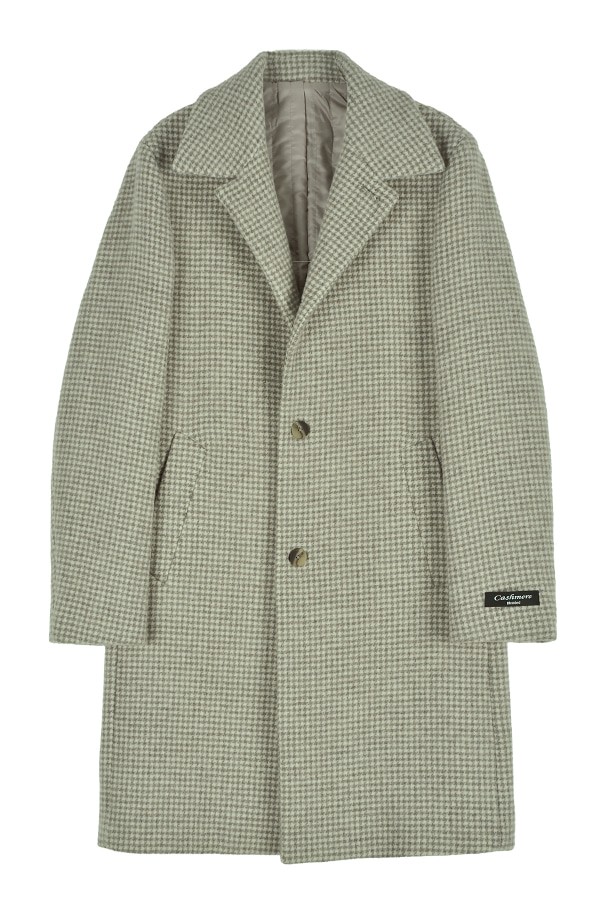 울캐시 혼방 하운드투스 패디드 코트 베이지 RNLMBH62A는 여성 의류로, 가을과 겨울에 착용하기 좋은 두꺼운 두께감의 롱 코트입니다. 베이지 컬러에 클래식한 하운드투스 패턴이 돋보이며, 울과 캐시미어 혼방 소재로 제작되어 부드러운 촉감을 선사합니다. 패딩 안감으로 보온성을 높였으며, 레귤러핏에 버튼 여밈 방식으로 디자인되었습니다. 오피스룩, 출근룩, 모임룩 등 다양한 TPO에 활용 가능한 클래식, 미니멀, 시크 스타일의 코트입니다. 긴 소매 기장으로 세련된 분위기를 연출합니다.
