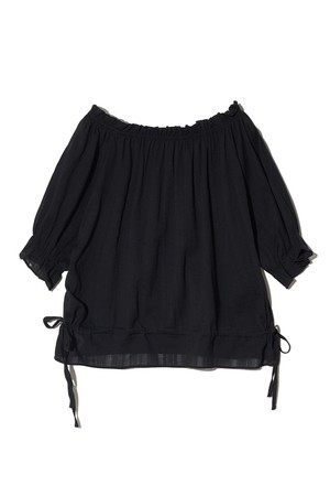 오프숄더 반팔 블라우스 - 블랙