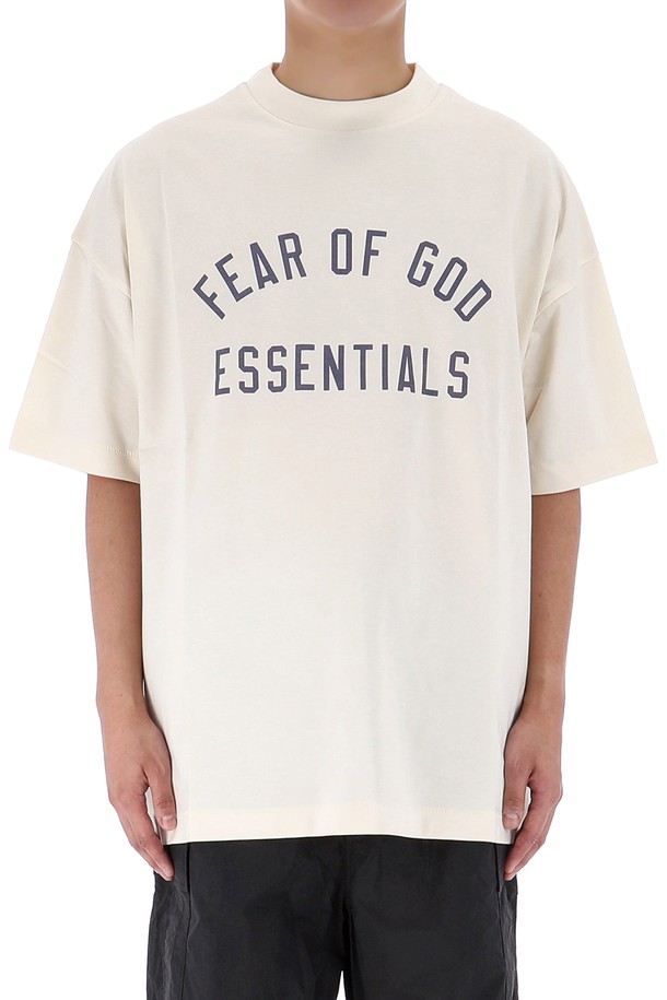 FEAR OF GOD - 반팔티셔츠 - 피어오브갓 에센셜 로고 프린트 반팔 티셔츠 125BT244192F SHELL