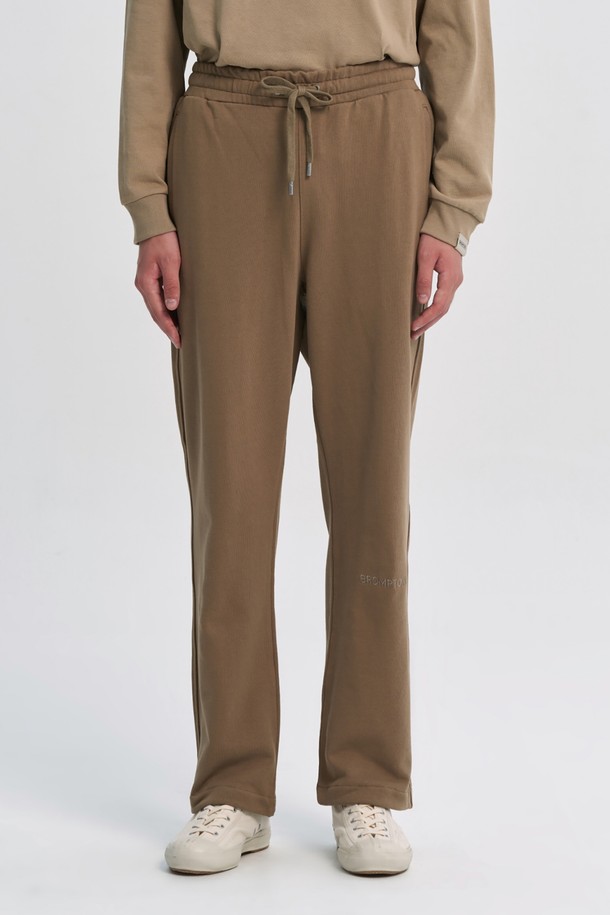 BROMPTON LONDON - 캐주얼팬츠 - EMBROIDERED LOGO SWEAT TROUSERS - BROWN (P233UPT232)