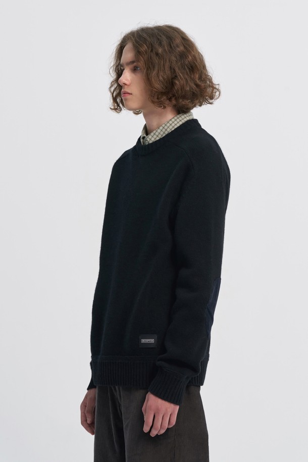 BROMPTON LONDON - 스웨터 - WOOL BLENDED ELBOW PATCH ROUND SWEATER - BLACK (P234MKT220)