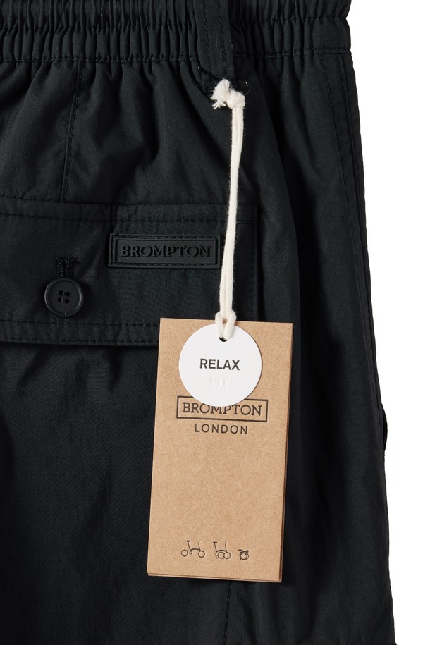 BROMPTON LONDON - 캐주얼팬츠 - CARGO BANDING TROUSERS - BLACK (P244UPT110)