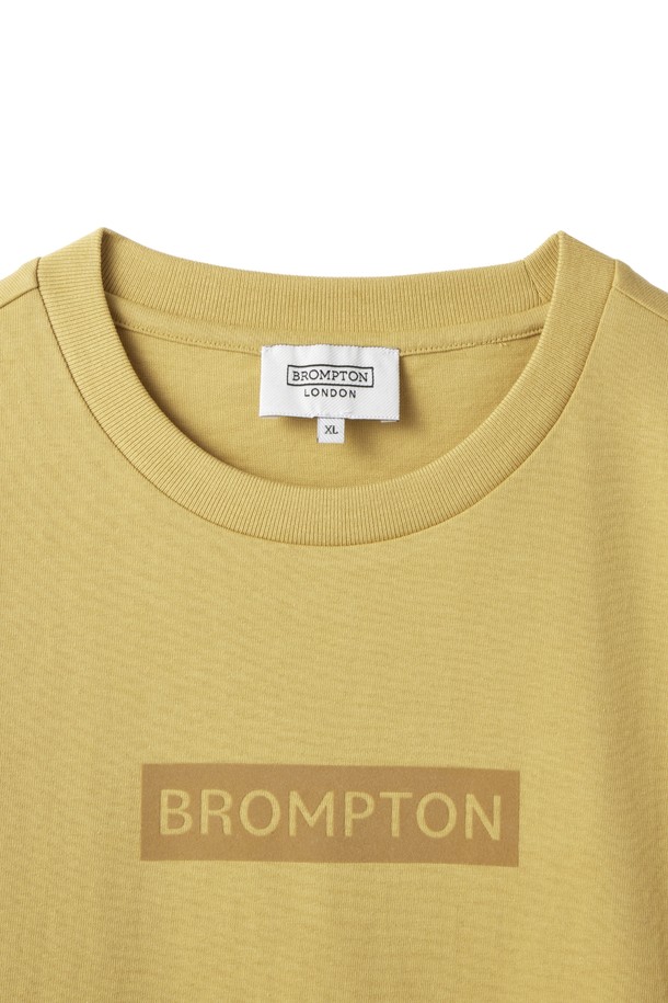 BROMPTON LONDON - 반팔티셔츠 - CHEST LOGO FLOCK T-SHIRT - MUSTARD (P242UTS412)