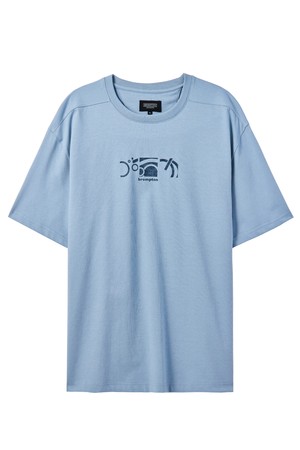 COMMUTER GRAPHIC T-SHIRT - L/BLUE (P242UTS127)