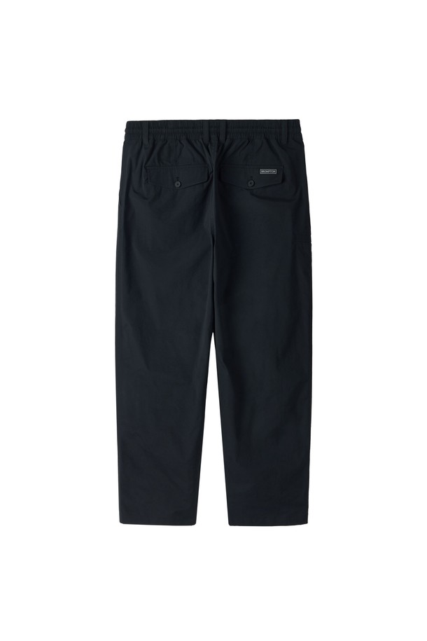 CARROT TROUSRES - BLACK (P253MPT103)는 남성용 캐주얼 바지입니다. 블랙, 그레이, 브롬튼, 런던 4가지 컬러로 출시되었으며, 봄, 여름, 가을, 겨울 사계절 모두 착용 가능합니다. 나일론, 면, 폴리우레탄, 폴리에스터 혼방 소재로 제작되어 신축성이 우수하며, 힙과 허벅지 부분의 활동성이 뛰어납니다. 싱글 플리츠 디테일과 사이드 미니 포켓, 조절 가능한 허리 스트링, 레귤러 핏, 밴딩 처리로 편안한 착용감을 제공하며 캠핑룩, 여행룩, 시티보이 스타일을 연출하기 좋습니다.
