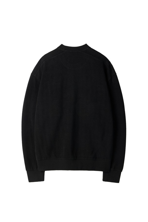 헤링본 스웨트셔츠 - 블랙 (P254USW480)는 면과 폴리우레탄 혼방 소재로 제작되어 부드러운 착용감과 내구성을 자랑합니다. 블랙, MGREY, ORANGE 세 가지 컬러로 출시되었으며, 세미 오버핏으로 편안하면서도 세련된 핏을 연출합니다. 헤링본 패턴과 가죽 디테일 포인트가 특징이며, 일상, 데이트룩, 카페룩 등 다양한 TPO에 활용 가능합니다. 크루넥 디자인에 긴 소매 기장으로, 봄, 여름, 가을, 겨울 사계절 모두 착용할 수 있는 실용적인 아이템입니다. 클래식, 미니멀, 캐주얼 등 어떤 스타일에도 잘 어울리는 프리미엄 스웨트셔츠입니다.
