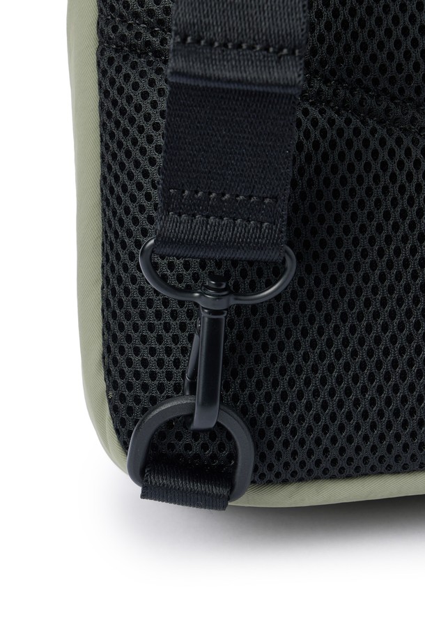 BROMPTON LONDON - 숄더/크로스백 - BUCKER SLING BAG - KHAKI (P255ACR102)