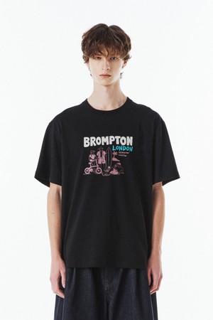 (EXCLUSIVE) SURFING GRAPHIC T-SHIRT - BLACK (P263UTS903)