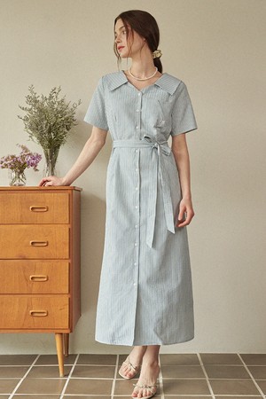 버블리 스트라이프 오픈 카라 롱 드레스