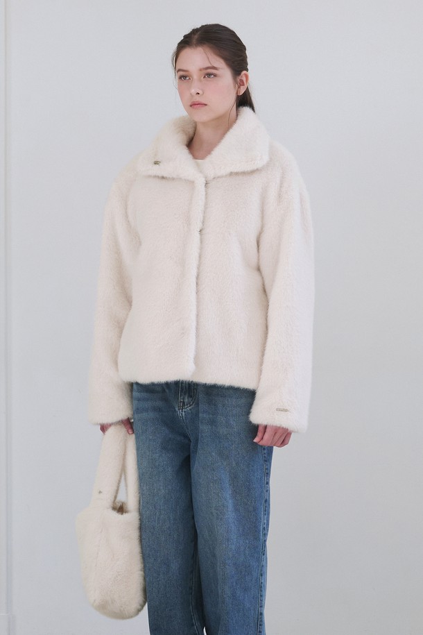 MICANE - 자켓 - 히바 퍼 자켓-미니 백 셋업