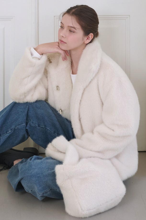 MICANE - 자켓 - 히바 퍼 자켓-미니 백 셋업