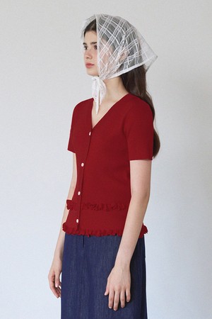 베라 프릴 브이넥 니트