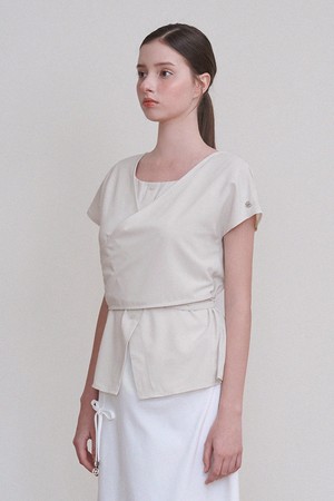 엘리너 캡 슬리브 블라우스