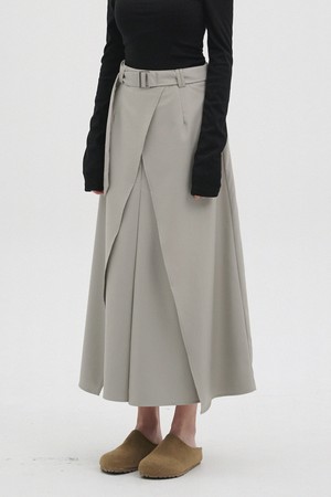 ★ Margarin Fingers★ LOW RISE PLEATS SKORTS (BEIGE) MARGARIN FINGERS] [23FW] LOW - RISE PLEATS SKORTS (BEIGE)