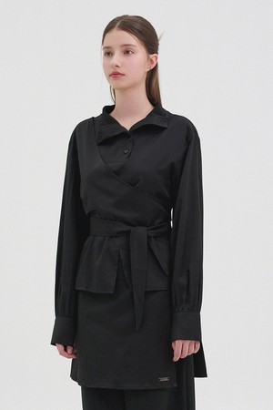 하나 하이 넥 블라우스