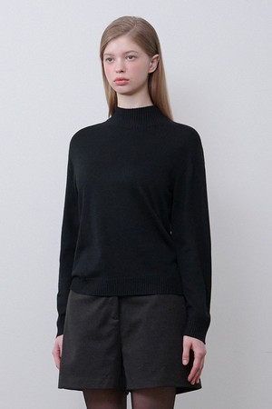 네뷸라 울 홀가먼트 폴라 니트