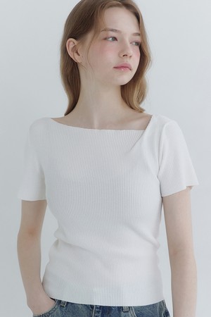 미엘 폴드 오버 넥라인 슬림 니트