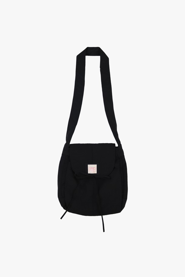 PINKPINEAPPLE - 여성 가방 - RIBBON PINEAPPLE CROSS BAG_BLACK