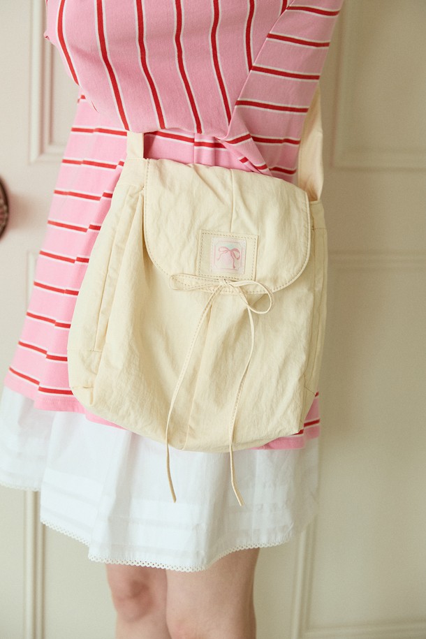 PINKPINEAPPLE - 여성 가방 - RIBBON PINEAPPLE CROSS BAG_IVORY