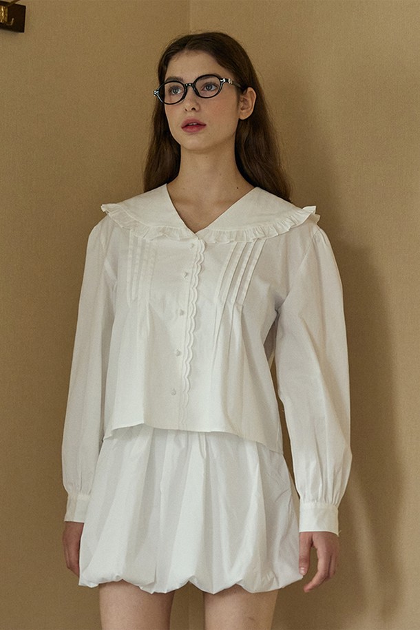 PINKPINEAPPLE - 블라우스 - SAILOR FRILL BLOUSE_IVORY