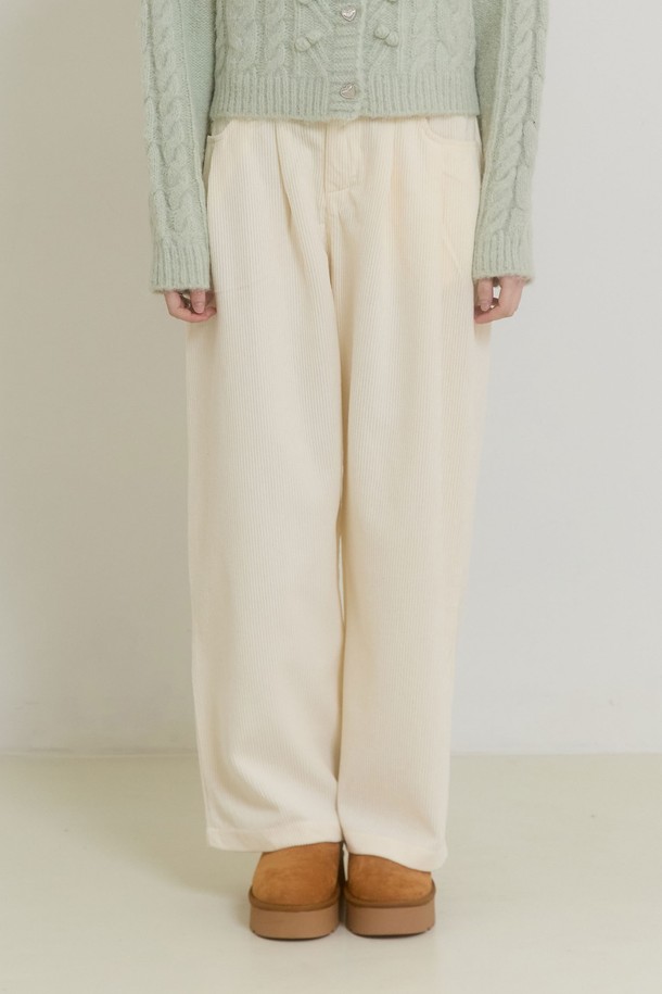 PINKPINEAPPLE - 롱/미디팬츠 - RETRO COZY CORDUROY PANTS_IVORY