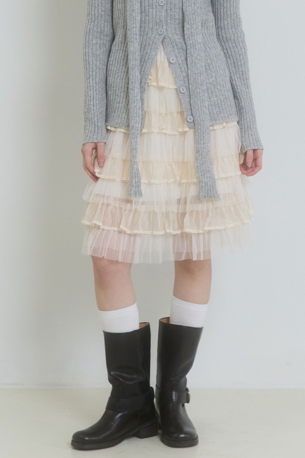 PINKPINEAPPLE - 미디스커트 - TWILIGHT VELVET TIERED SKIRT_LIGHT BEIGE