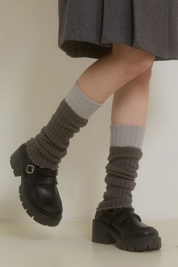 PINKPINEAPPLE - 양말 - BALLET KNIT LEG WARMER_GREY