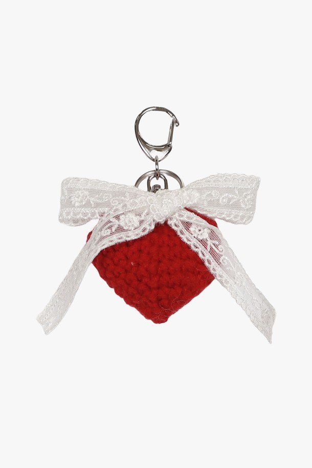 PINKPINEAPPLE - 키링/참 - CROCHET HEART RIBBON KEYRING_RED