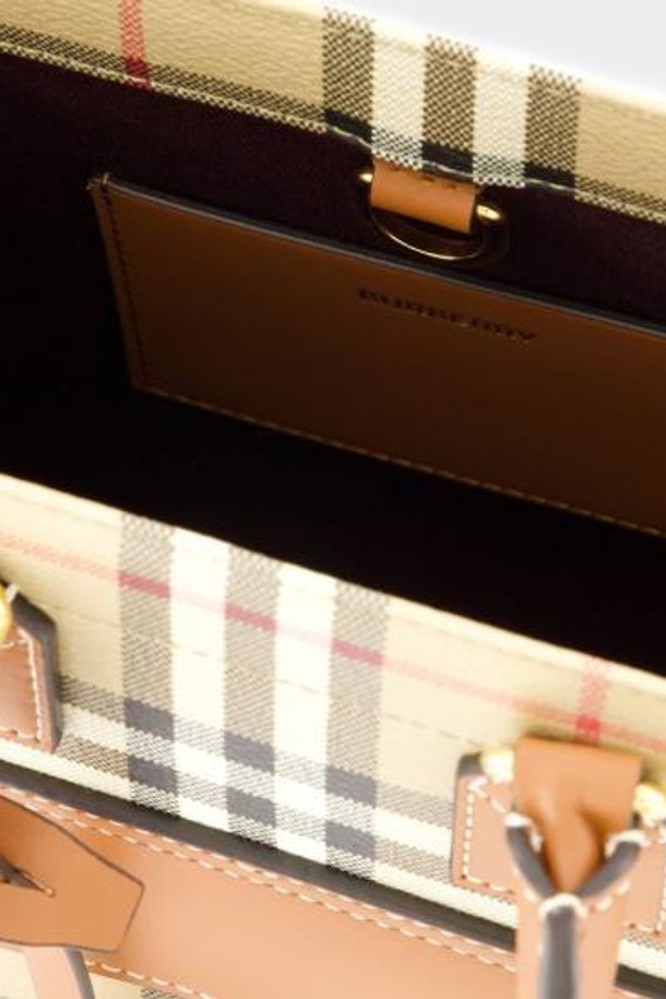 BURBERRY - 토트백 - 24FW 버버리 토트백 8097566 A9534 Brown