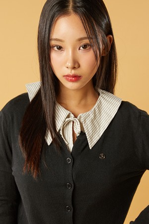 브이넥 에어리 니켈 로고 니트 가디건 [블랙] KCL.