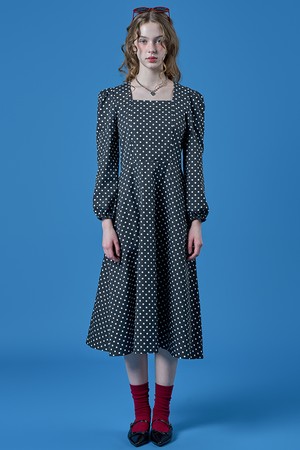 벌룬 퍼프 도트 스퀘어넥 맥시 롱원피스 [BLACK]