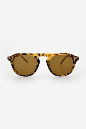 WOMEN 레이어드 뿔테 레오파드 빅라운드 자외선 차단 틴트 선글라스 [BRCRP]