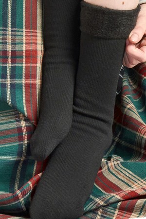 밍크 융털 도톰 겨울 니삭스 중목 양말 [2colors]