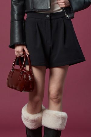 [밍크융털 ver.] 와이드 레이어드 겨울 반바지 팬츠 [BLACK]