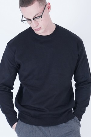 Heavy Basic Round Knit (Black)