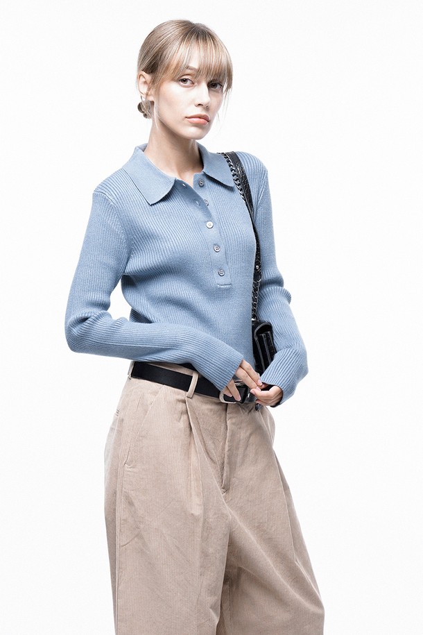 CHANCE'S NOI FOR WOMEN - 스웨터 - Soft Slim Button Collar Knit - Sky /W243TP08SK